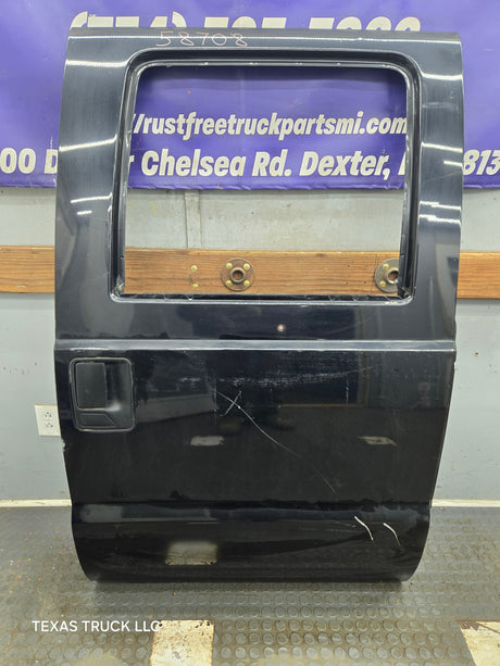 1999-2011 Ford Super Duty F250 F350 F450 F550 RH Crew Cab Passenger Side Rear Door