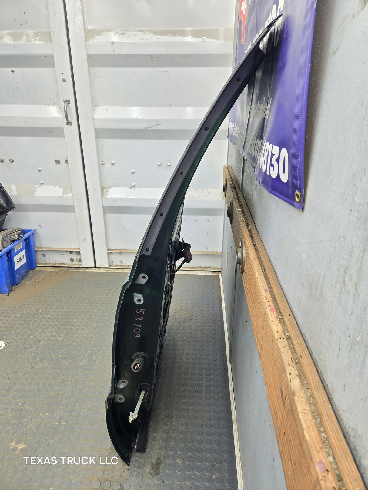 1999-2011 Ford Super Duty F250 F350 F450 F550 RH Crew Cab Passenger Side Rear Door