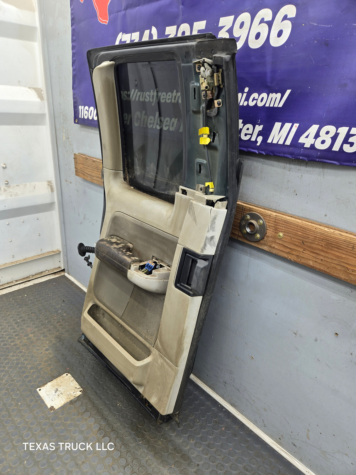 2004-2008 Ford F150 Driver Side Rear Extended Cab Door LH