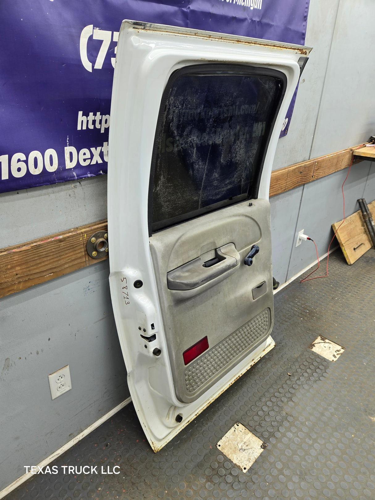 1999-2011 Ford Super Duty LH Driver Side Rear Crew Cab Door F250 F350 F450 F550