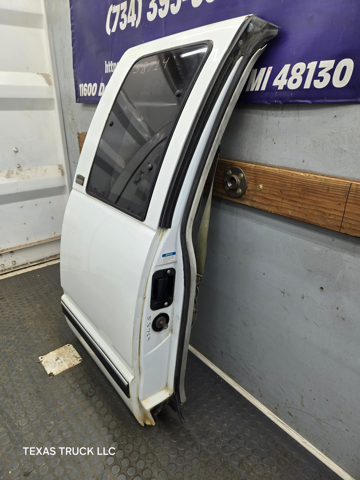 1988-2000 Chevrolet Silverado GMC Sierra RH Rear Extended Cab Passenger Side 3rd Door