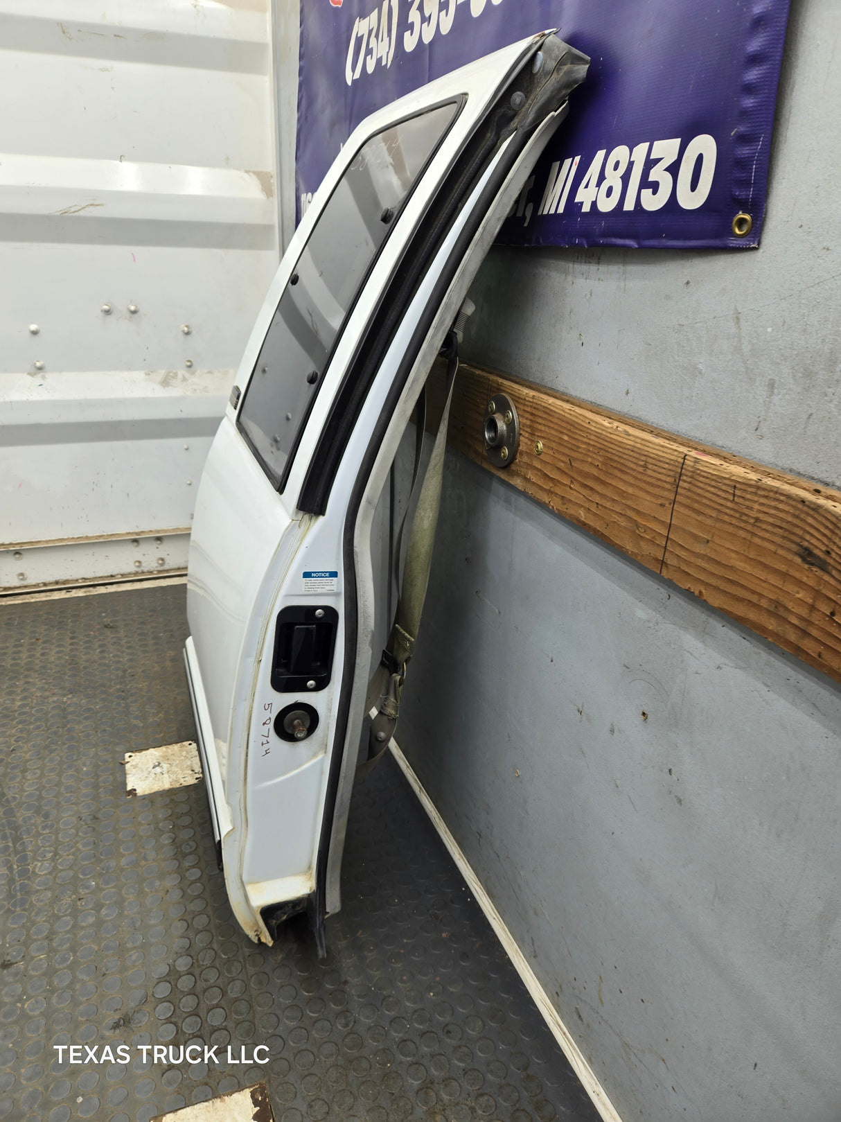 1988-2000 Chevrolet Silverado GMC Sierra RH Rear Extended Cab Passenger Side 3rd Door