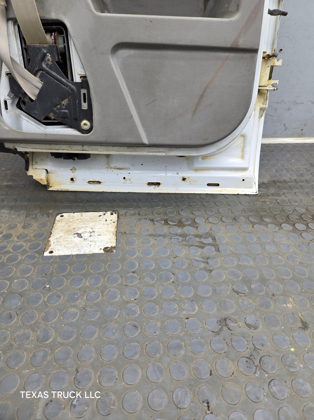 1988-2000 Chevrolet Silverado GMC Sierra RH Rear Extended Cab Passenger Side 3rd Door