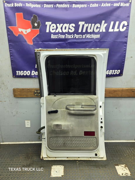 1999-2007 Ford Super Duty F250 F350 F450 F550 RH Crew Cab Passenger Side Rear Door