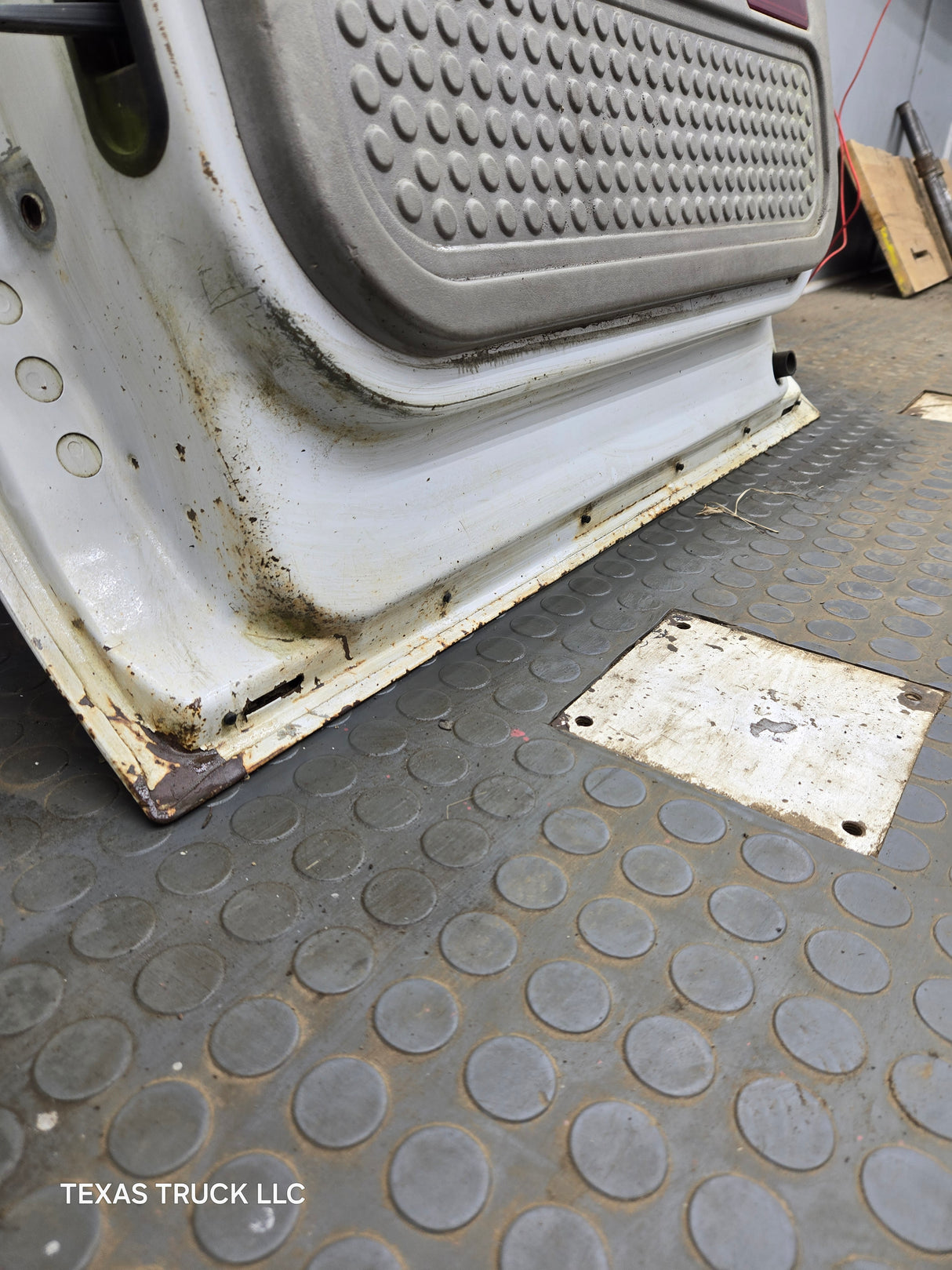 1999-2011 Ford Super Duty F250 F350 F450 F550 RH Crew Cab Passenger Side Rear Door