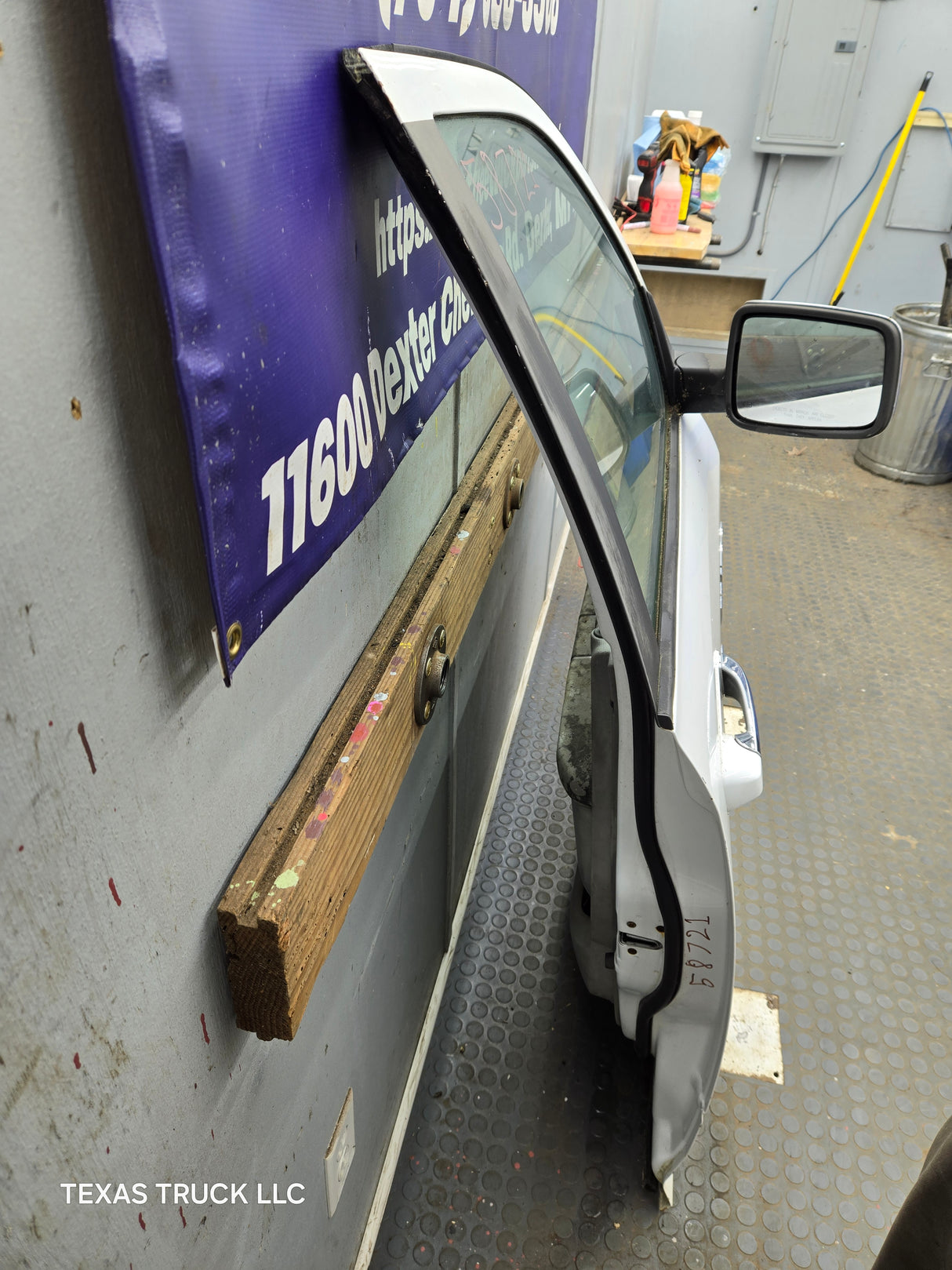 2009-2018 Dodge Ram 4th Gen Passenger Side RH Front Quad Crew Cab Door 1500 2500 3500 4500 5500