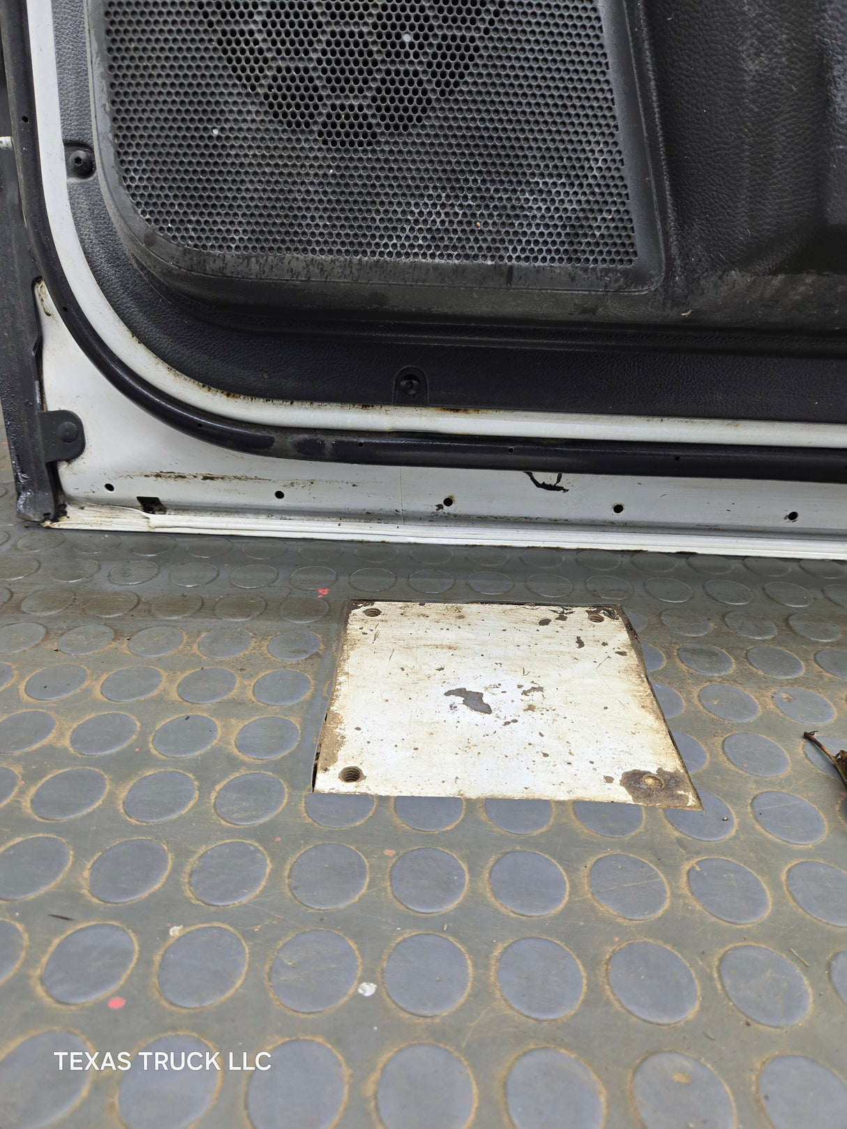 2009-2018 Dodge Ram 4th Gen Passenger Side RH Front Quad Crew Cab Door 1500 2500 3500 4500 5500