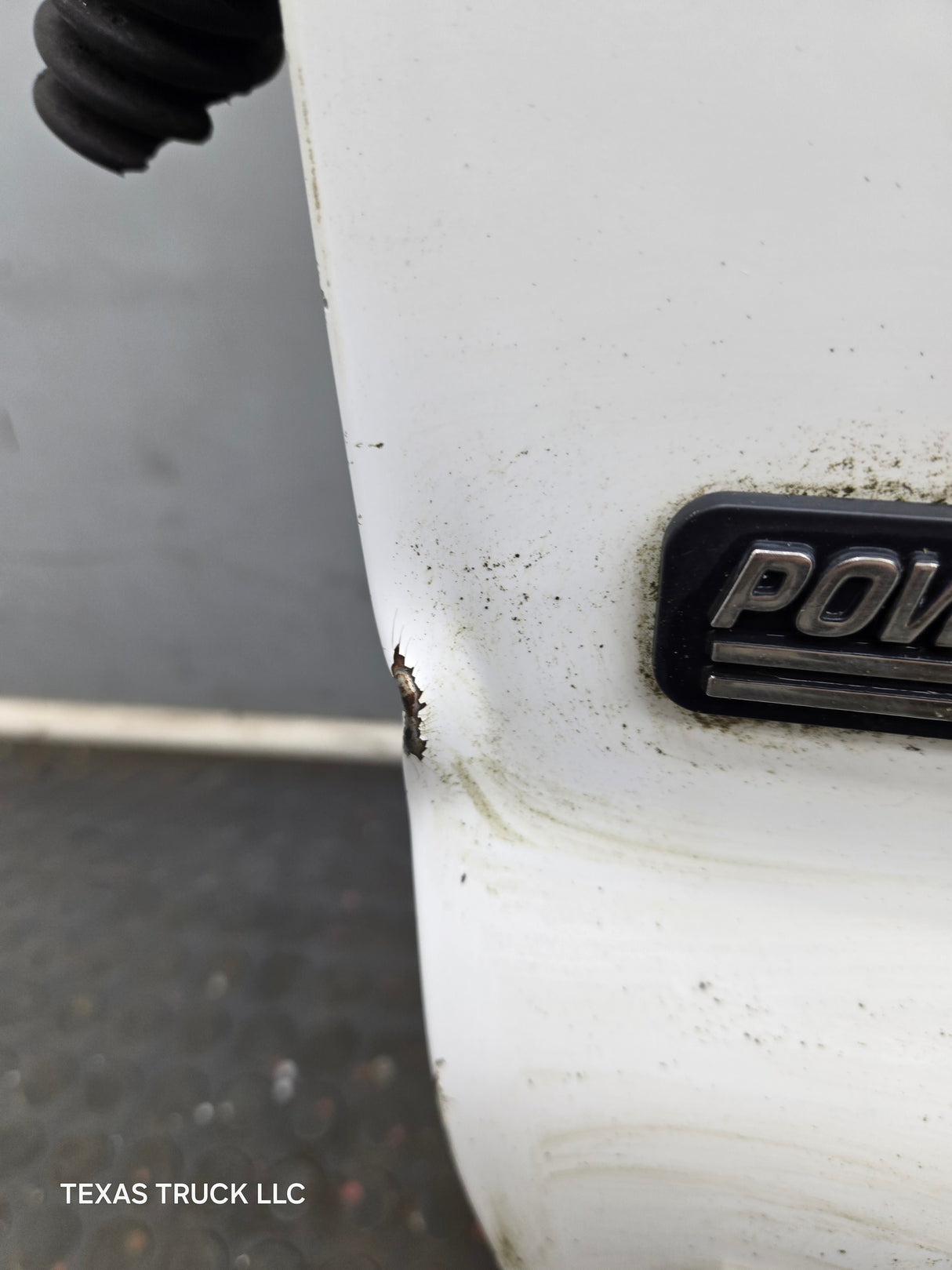 1999-2011 Ford Super Duty LH Driver Side Front Door F250 F350 F450 F550 *Damage