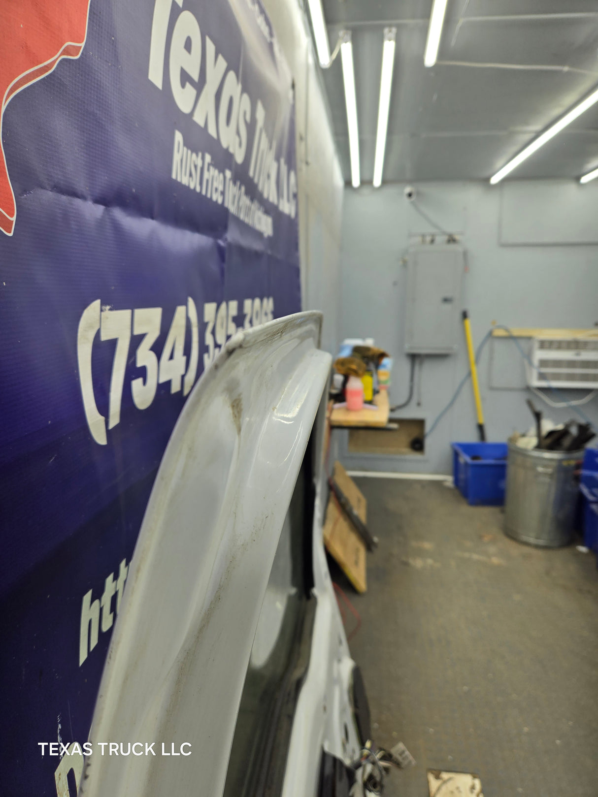 1999-2011 Ford Super Duty LH Driver Side Front Door F250 F350 F450 F550 *Damage