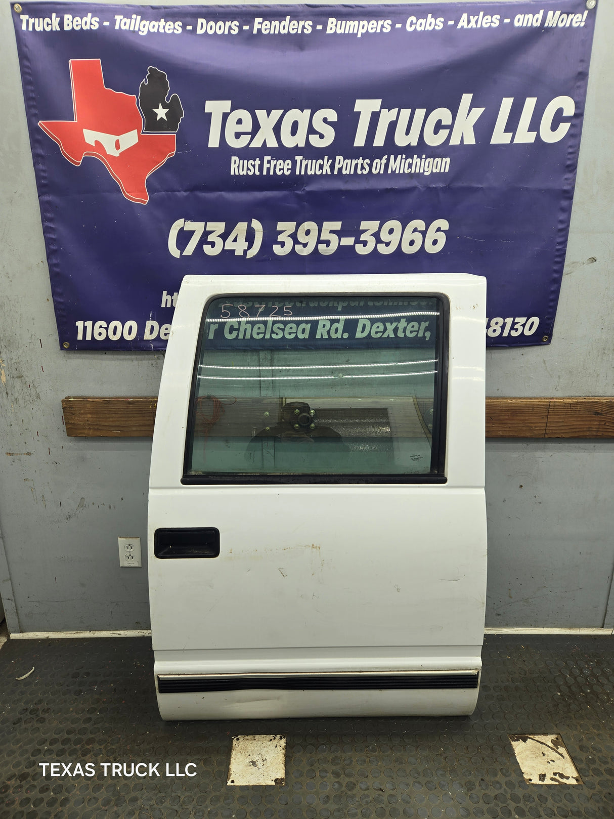 1992-2000 Chevrolet Silverado Suburban GMC Sierra K1500 K2500 K3500 Crew Cab RH Rear Passenger Door