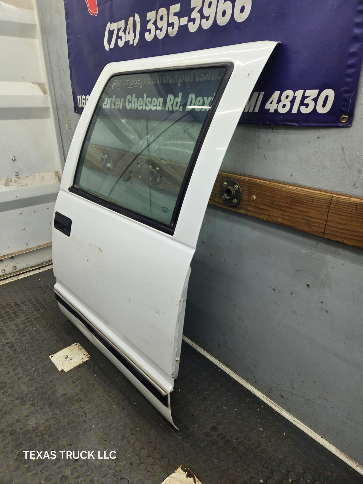 1992-2000 Chevrolet Silverado Suburban GMC Sierra K1500 K2500 K3500 Crew Cab RH Rear Passenger Door