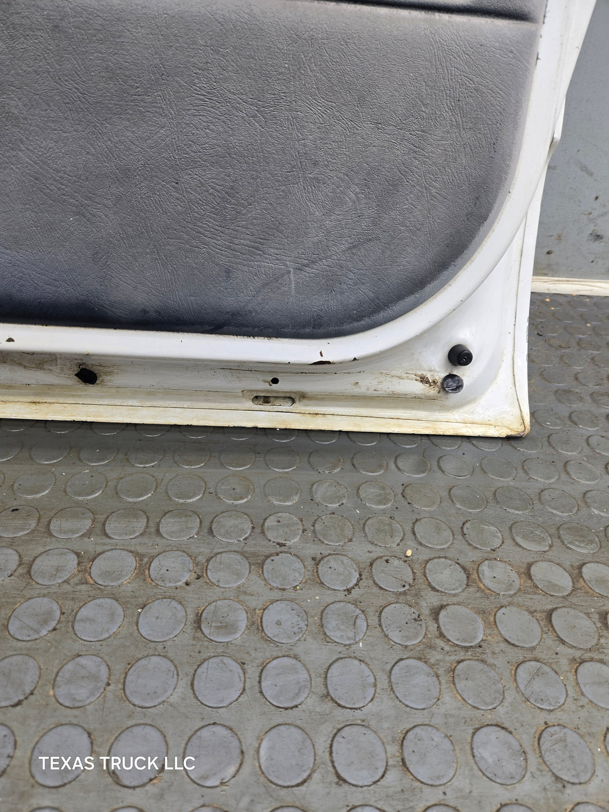 1992-2000 Chevrolet Silverado Suburban GMC Sierra K1500 K2500 K3500 Crew Cab RH Rear Passenger Door