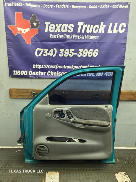 1997-2000 Dodge Dakota Passenger Side RH Front Door