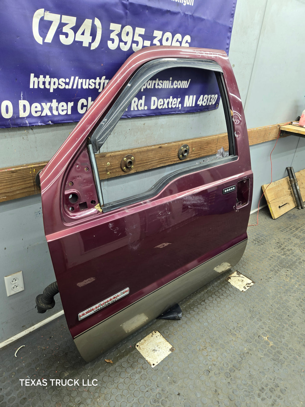 1999-2011 Ford Super Duty LH Driver Side Front Door F250 F350 F450 F550