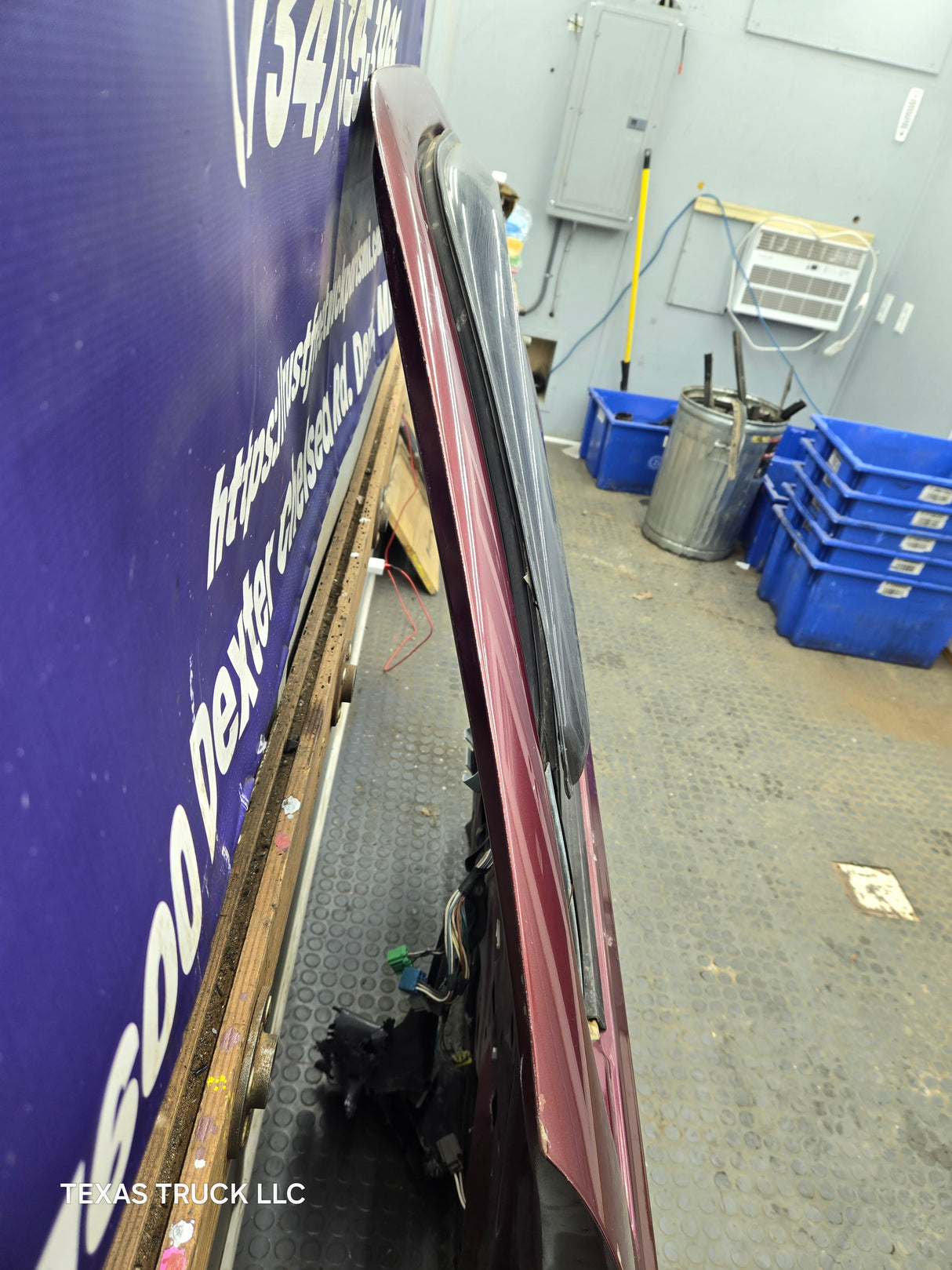 1999-2011 Ford Super Duty LH Driver Side Front Door F250 F350 F450 F550