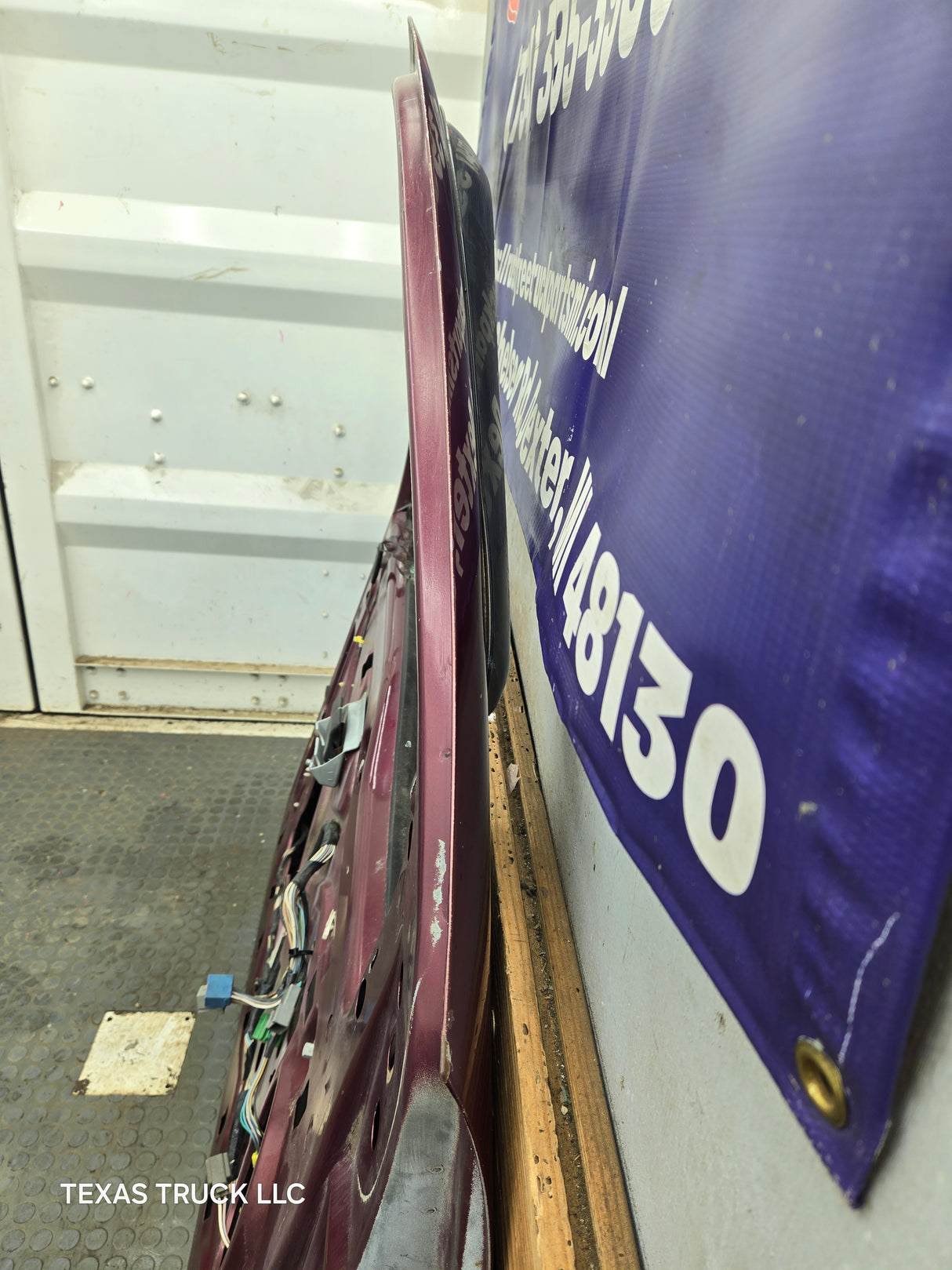 1999-2011 Ford Super Duty LH Driver Side Front Door F250 F350 F450 F550