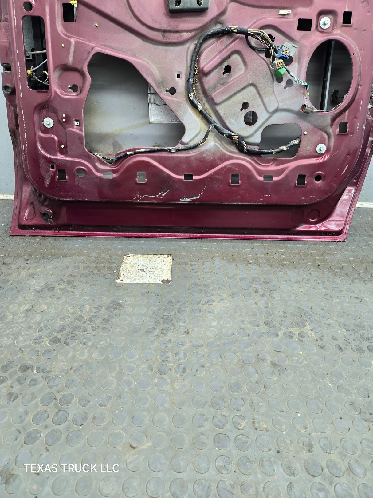 1999-2011 Ford Super Duty LH Driver Side Front Door F250 F350 F450 F550