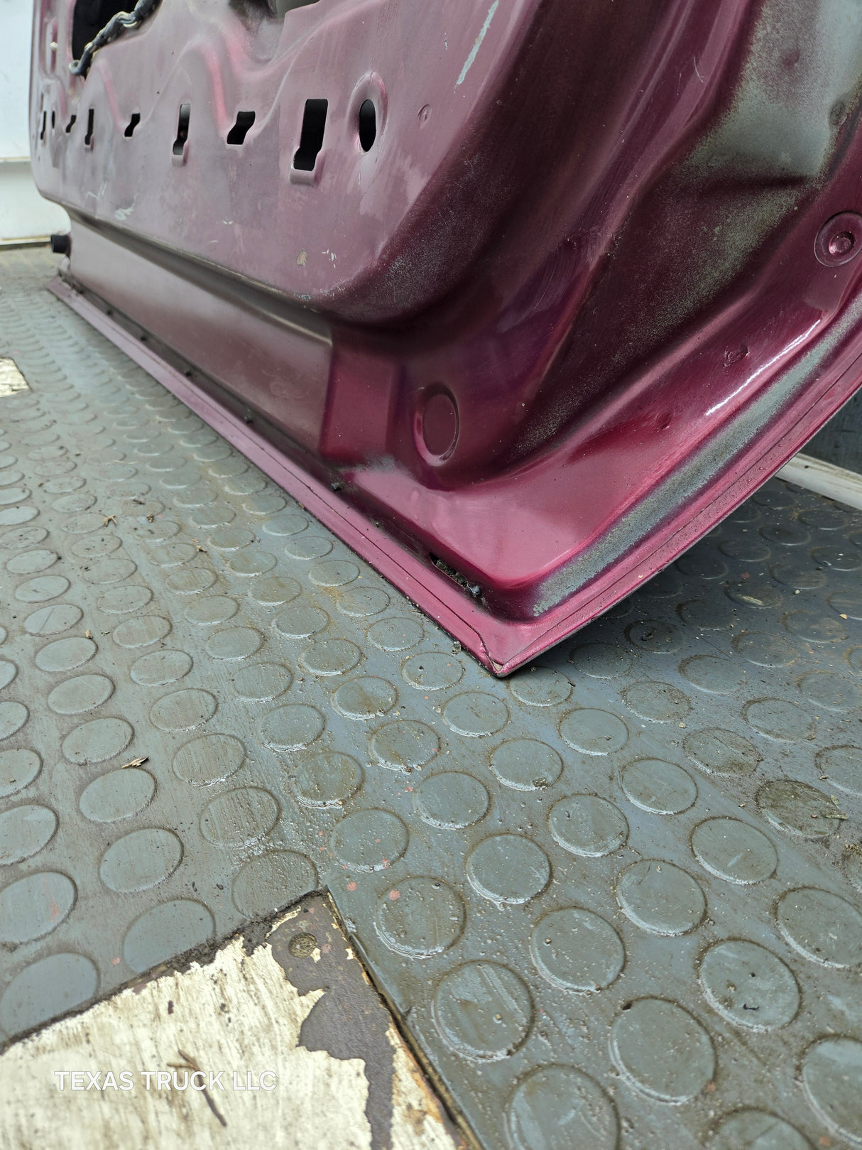 1999-2011 Ford Super Duty LH Driver Side Front Door F250 F350 F450 F550