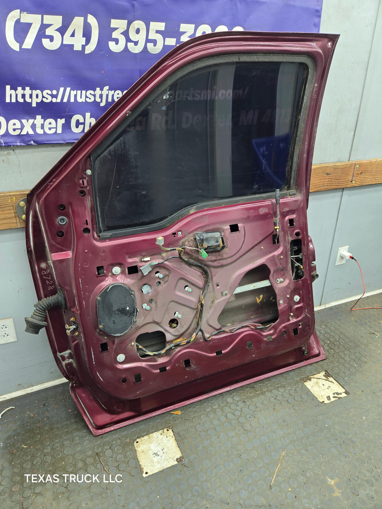 1999-2011 Ford Super Duty / Excursion Front Passenger RH Door F250 F350 F450 F550