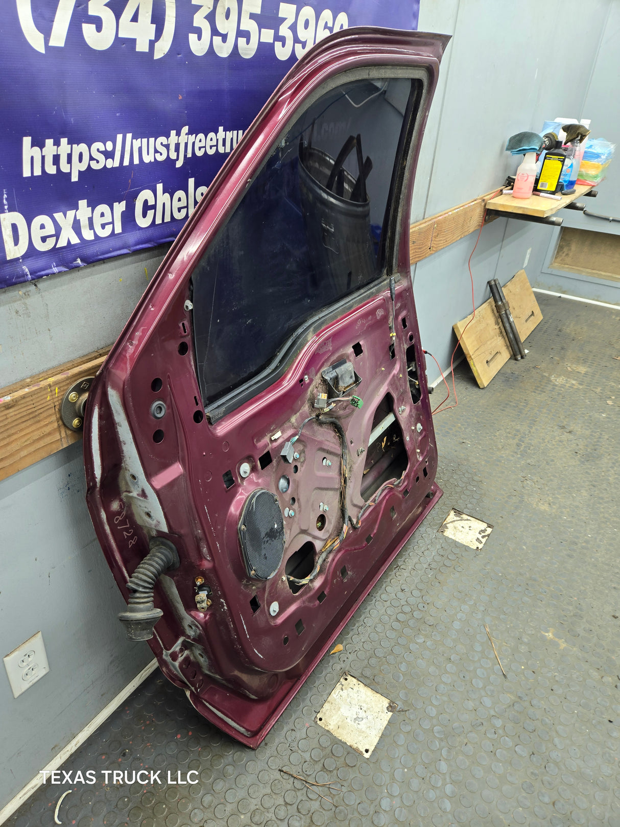 1999-2011 Ford Super Duty / Excursion Front Passenger RH Door F250 F350 F450 F550