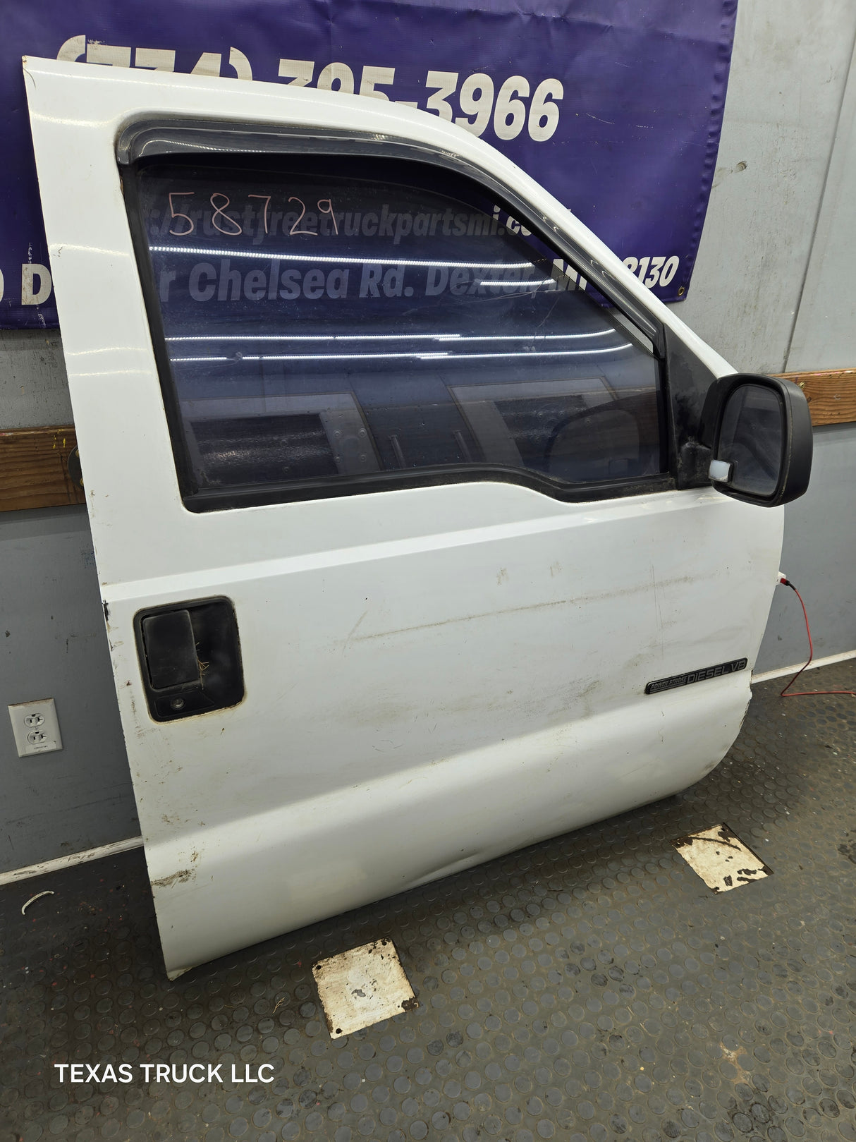 1999-2011 Ford Super Duty / Excursion Front Passenger RH Door F250 F350 F450 F550