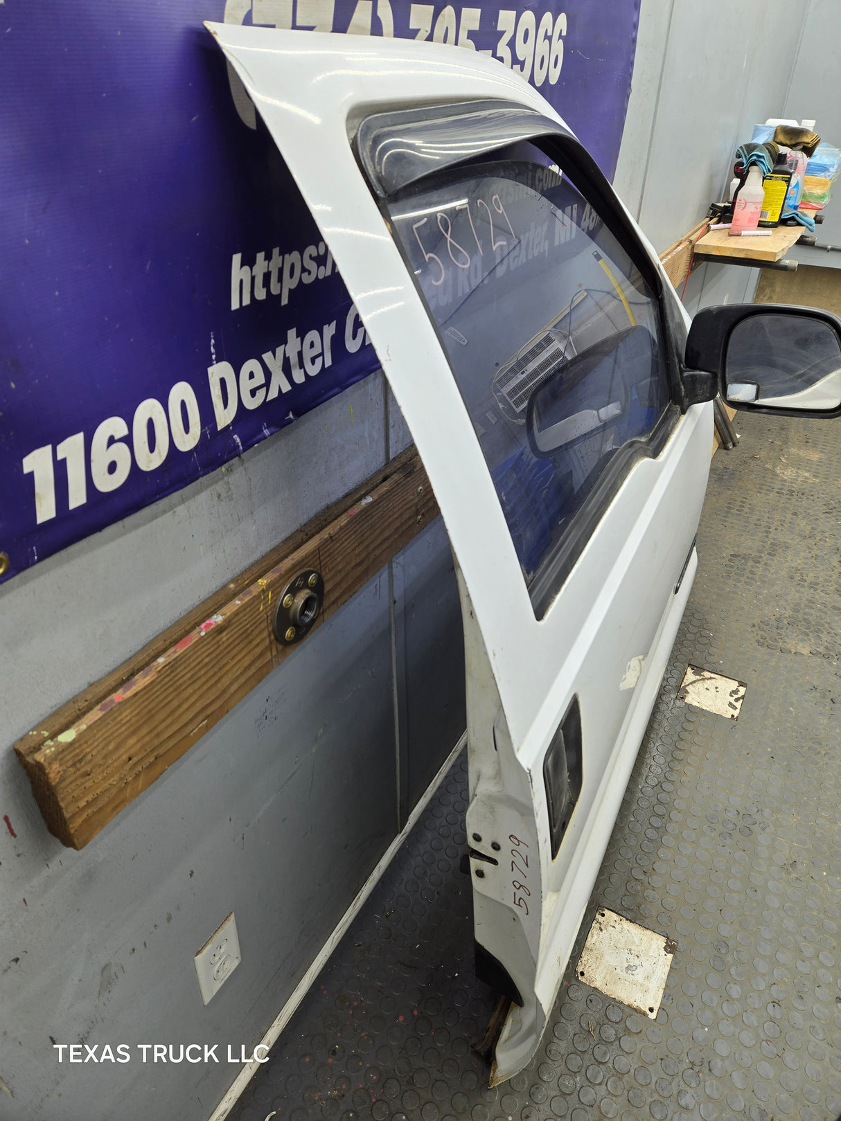 1999-2011 Ford Super Duty / Excursion Front Passenger RH Door F250 F350 F450 F550