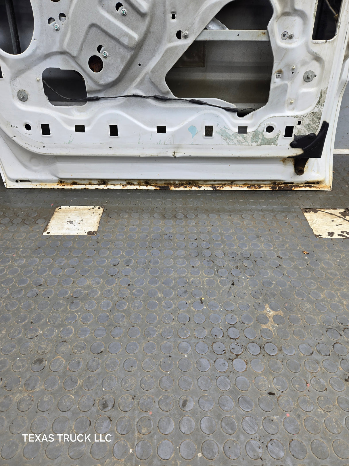 1999-2011 Ford Super Duty / Excursion Front Passenger RH Door F250 F350 F450 F550