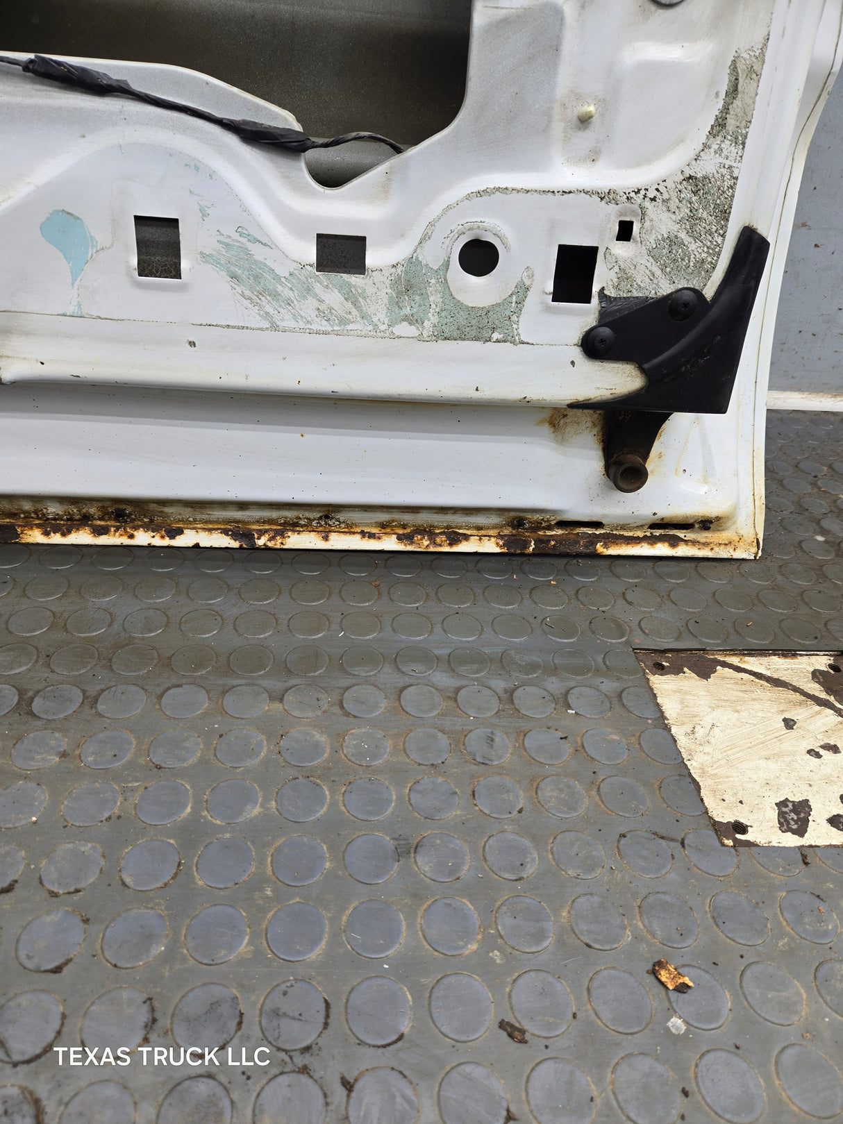 1999-2011 Ford Super Duty / Excursion Front Passenger RH Door F250 F350 F450 F550