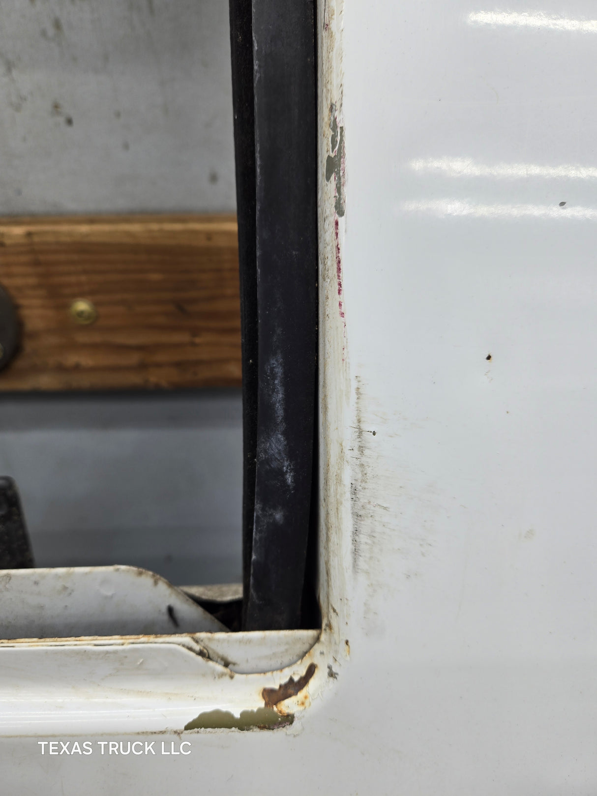 1999-2011 Ford Super Duty LH Driver Side Front Door F250 F350 F450 F550