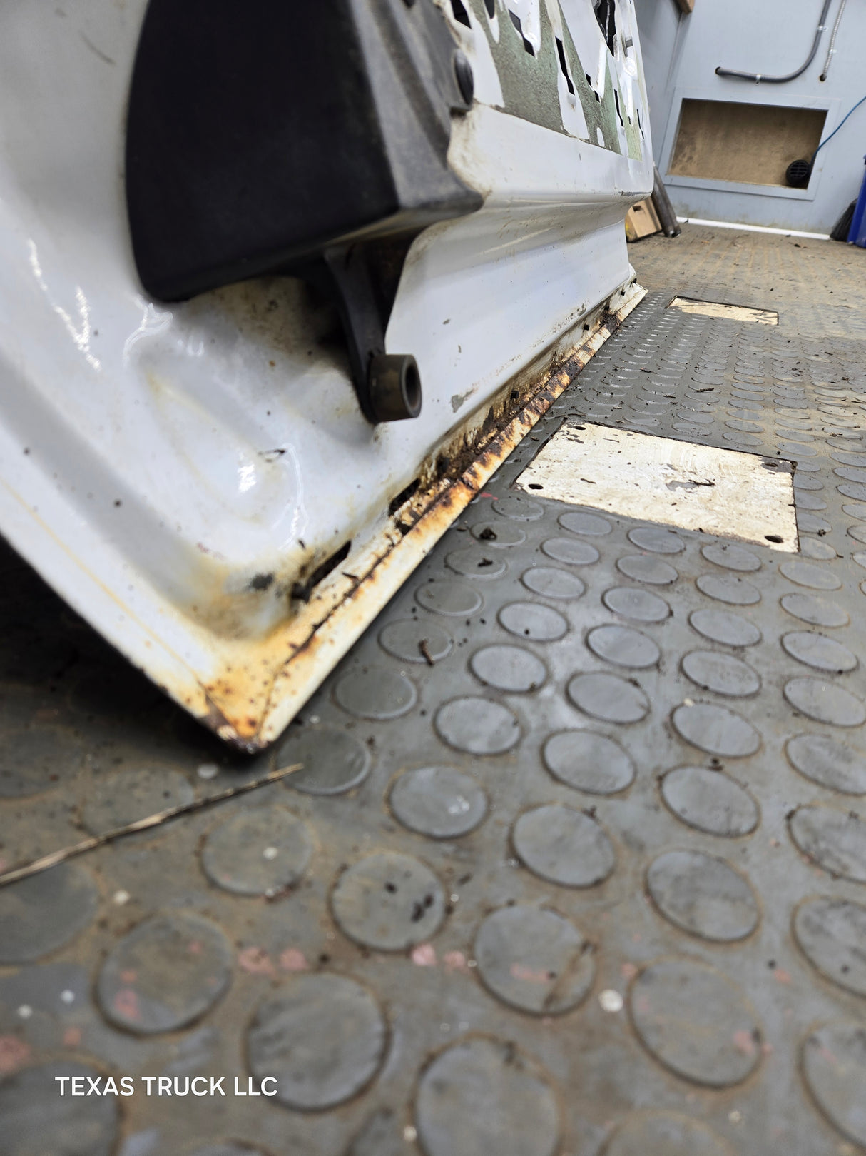 1999-2011 Ford Super Duty / Excursion Front Passenger RH Door F250 F350 F450 F550