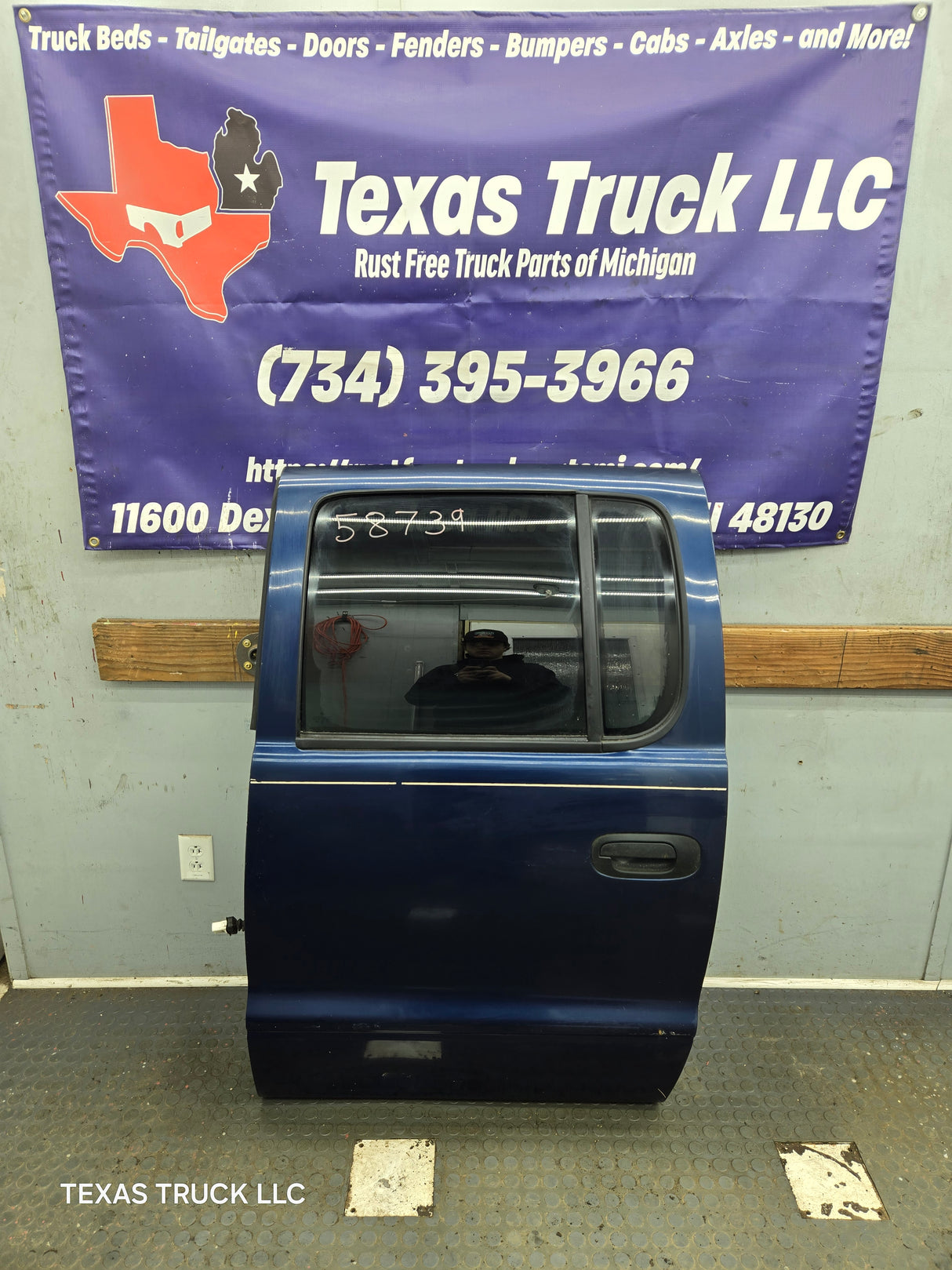2000-2004 Dodge Dakota Quad/Crew Cab Driver Side LH Rear Door