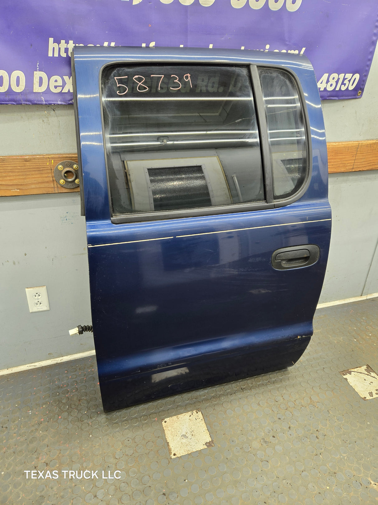 2000-2004 Dodge Dakota Quad/Crew Cab Driver Side LH Rear Door