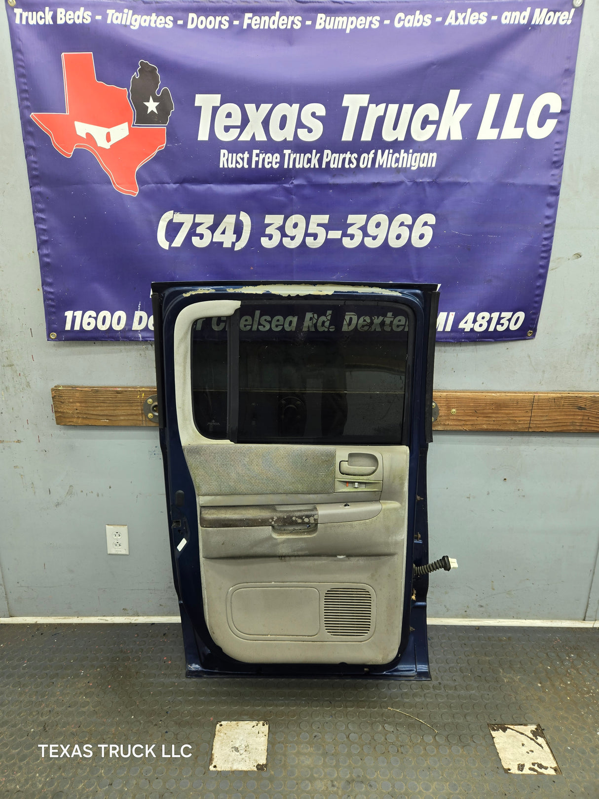 2000-2004 Dodge Dakota Quad/Crew Cab Driver Side LH Rear Door