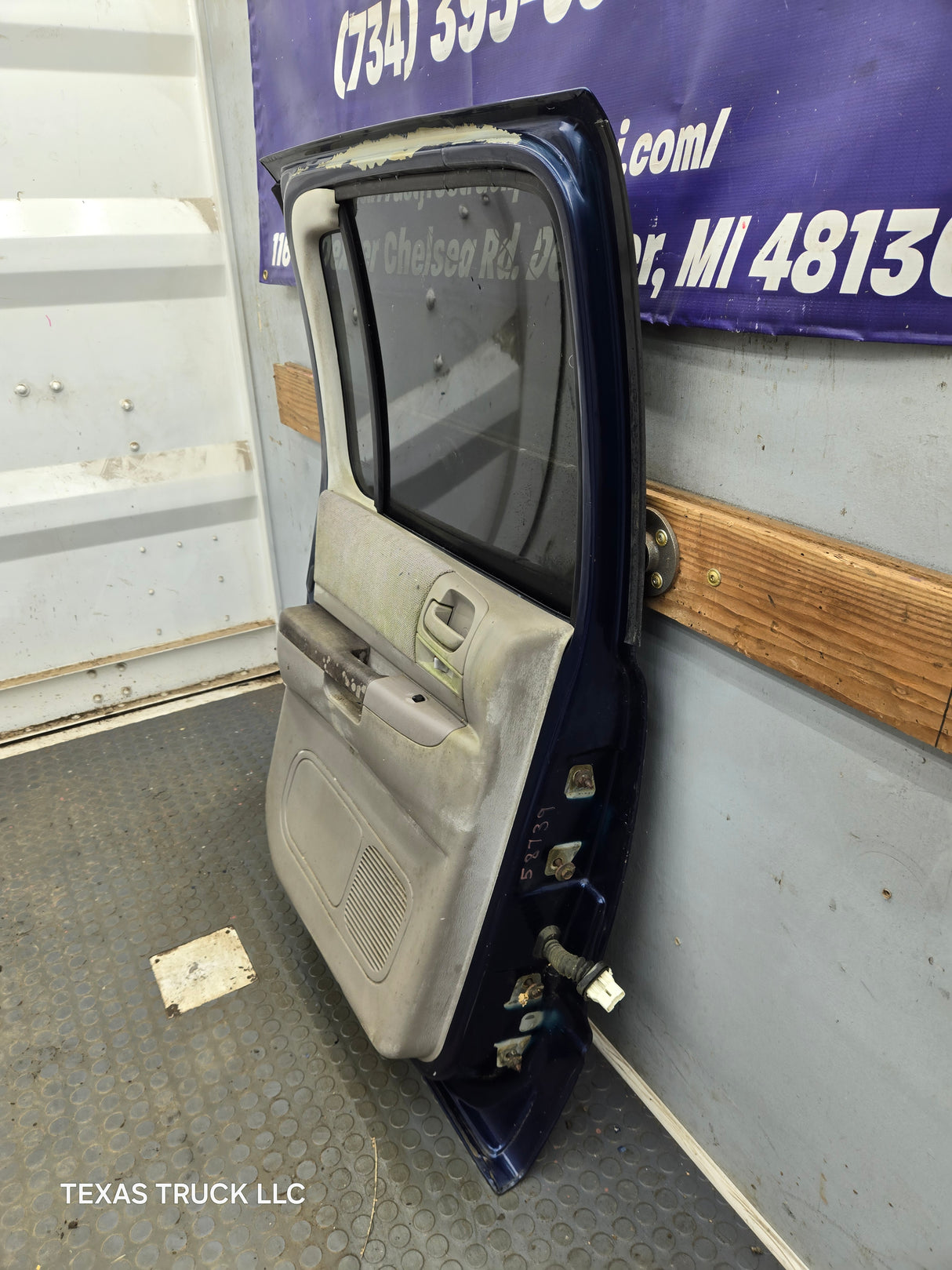 2000-2004 Dodge Dakota Quad/Crew Cab Driver Side LH Rear Door