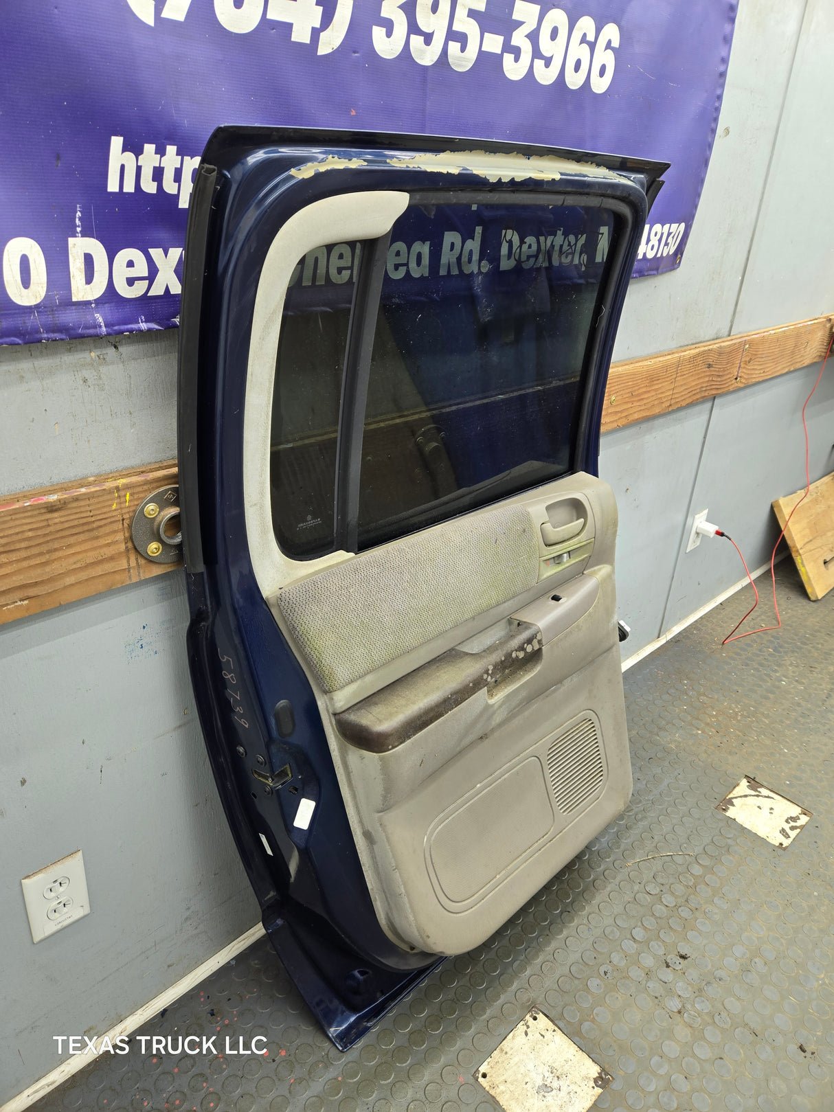 2000-2004 Dodge Dakota Quad/Crew Cab Driver Side LH Rear Door