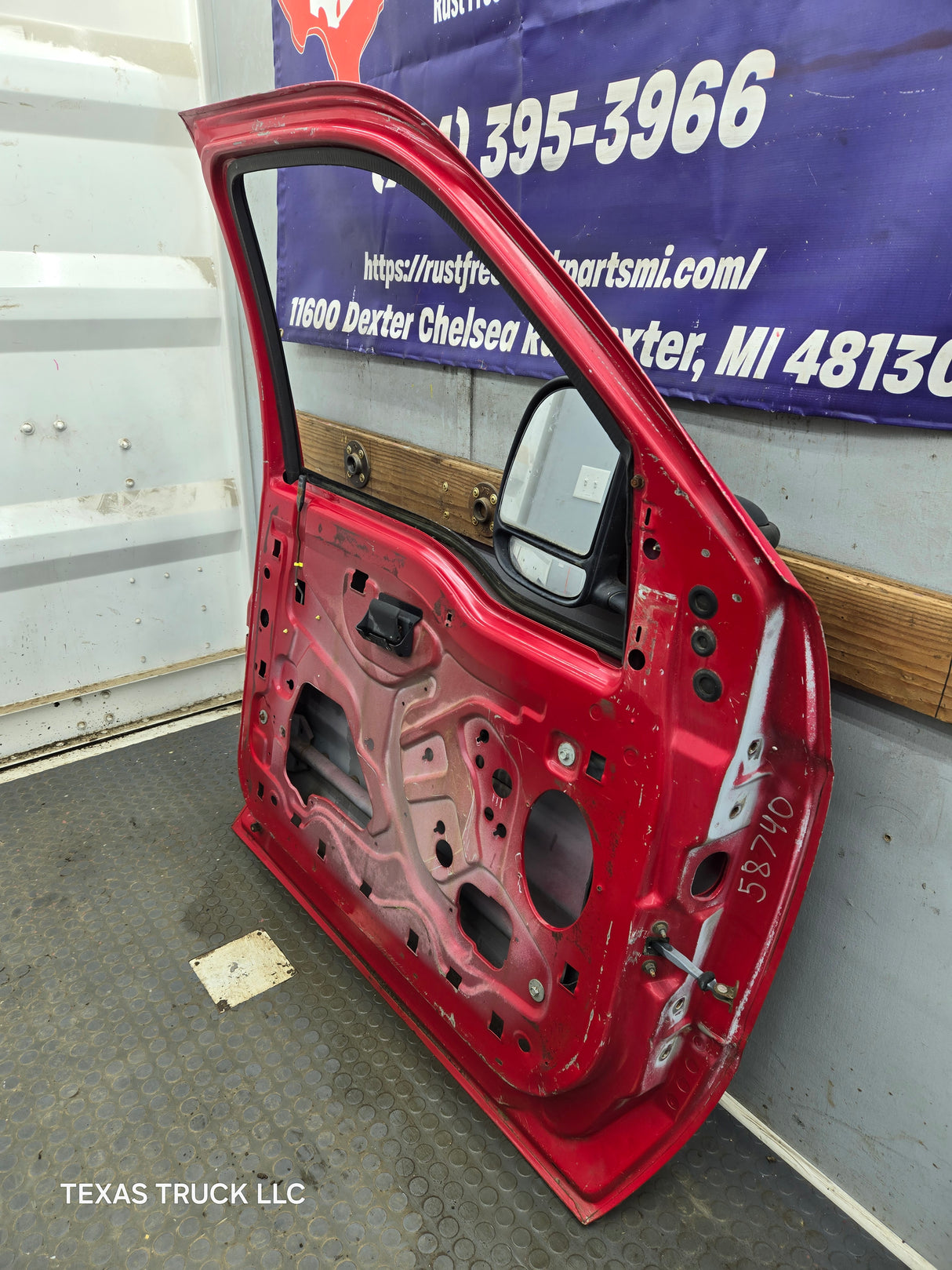 1999-2011 Ford Super Duty LH Driver Side Front Door F250 F350 F450 F550