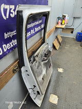 1999-2011 Ford Super Duty F250 F350 F450 F550 RH Crew Cab Passenger Side Rear Door