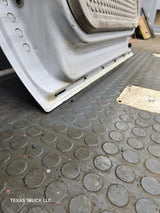 1999-2011 Ford Super Duty F250 F350 F450 F550 RH Crew Cab Passenger Side Rear Door