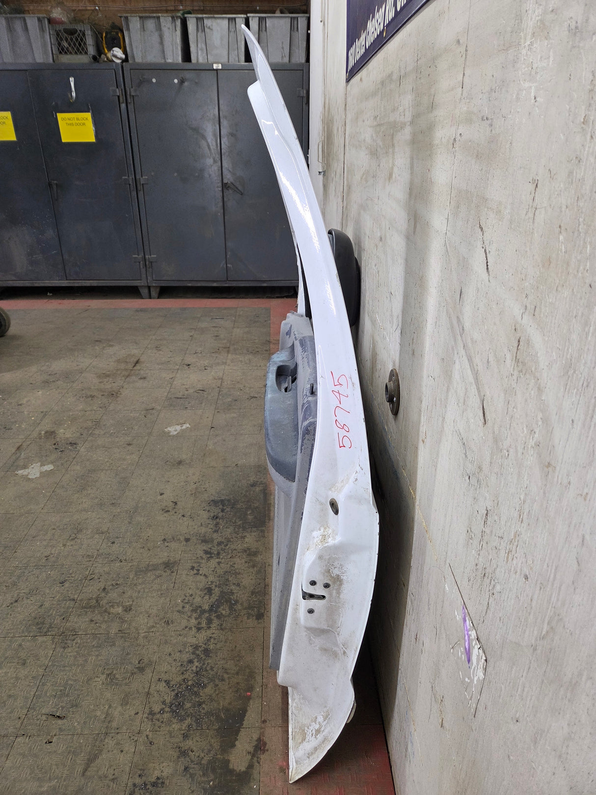 1999-2011 Ford Super Duty / Excursion Front Passenger RH Door F250 F350 F450 F550