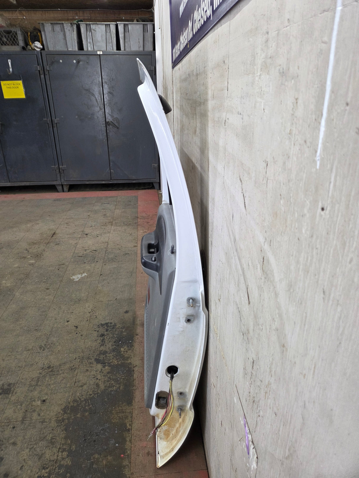 1999-2011 Ford Super Duty LH Driver Side Rear Crew Cab Door F250 F350 F450 F550