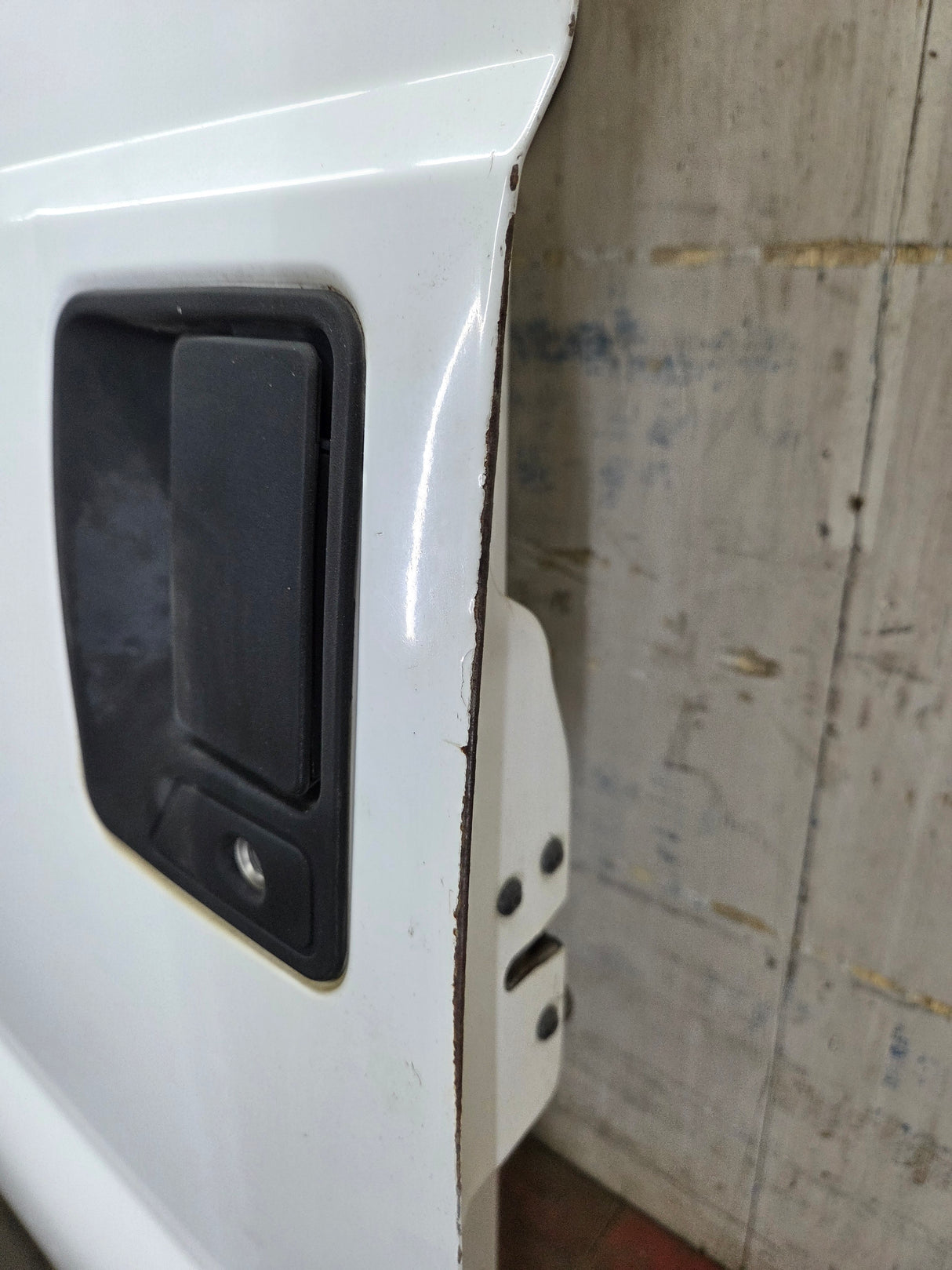 1999-2011 Ford Super Duty LH Driver Side Front Door F250 F350 F450 F550
