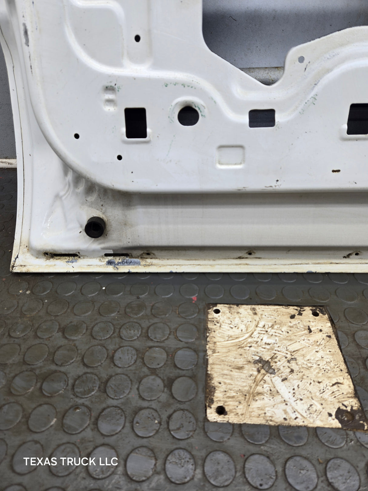 1999-2011 Ford Super Duty LH Driver Side Front Door F250 F350 F450 F550