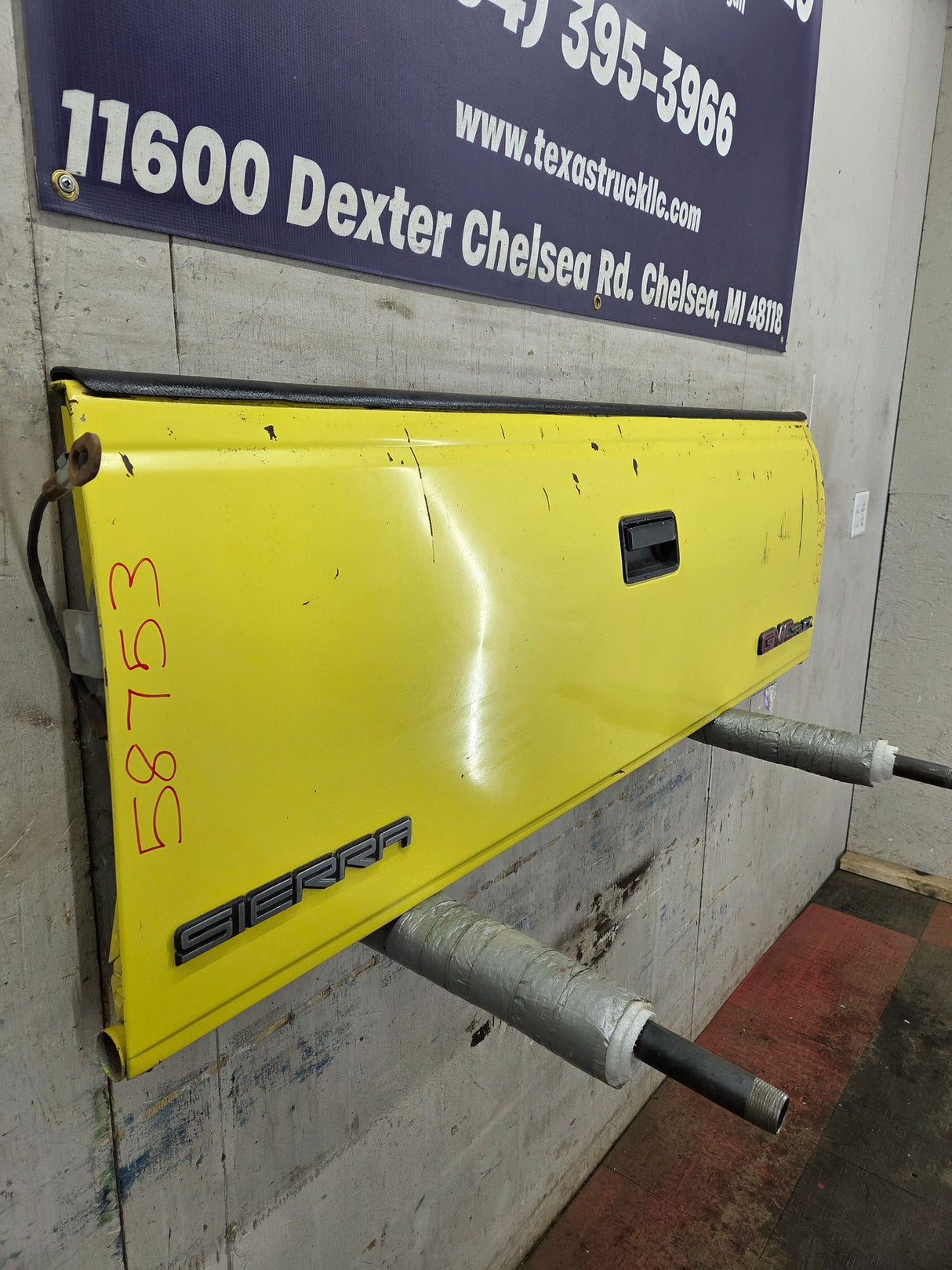 1988-1998 Chevrolet / GMC 1500 2500 3500 HD Old Body Style Tailgate