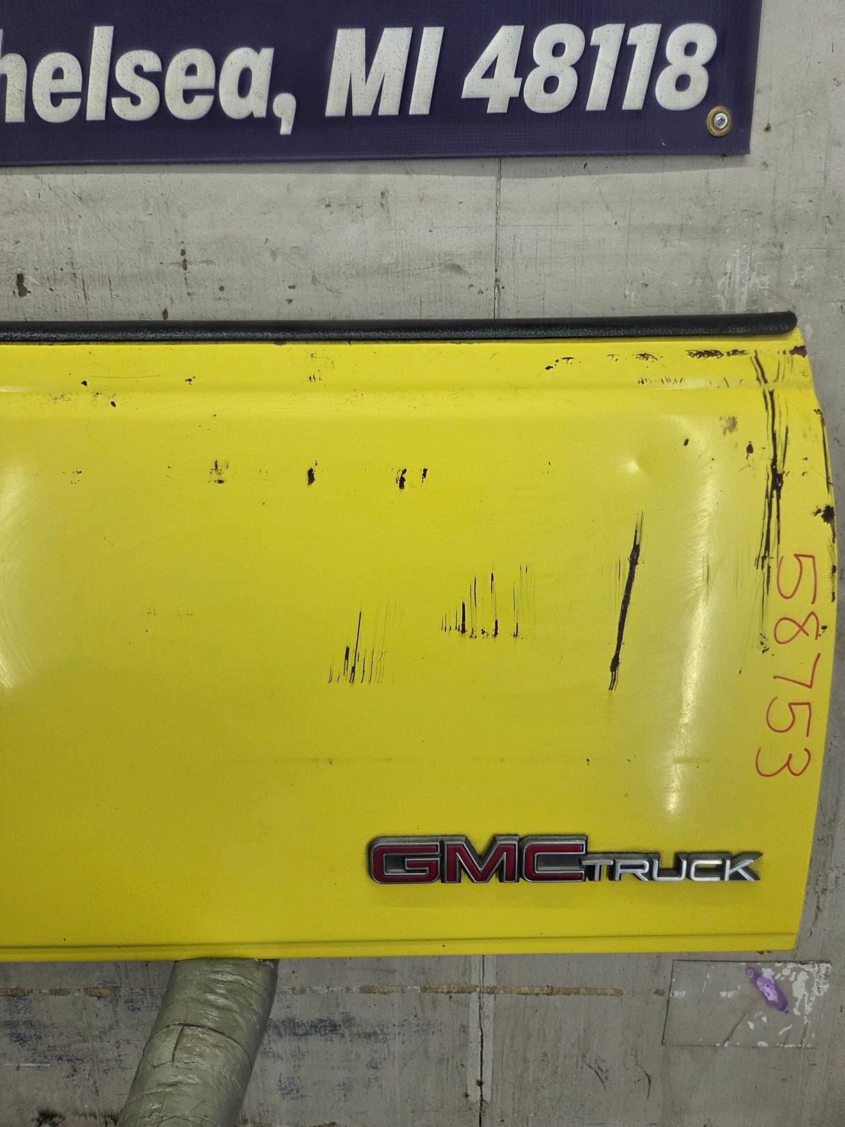 1988-1998 Chevrolet / GMC 1500 2500 3500 HD Old Body Style Tailgate