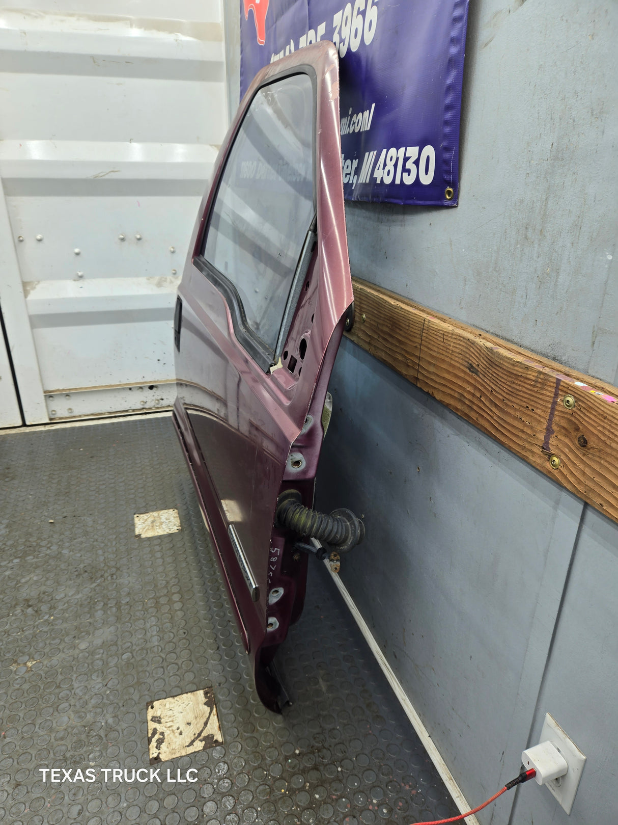 1999-2011 Ford Super Duty / Excursion Front Passenger RH Door F250 F350 F450 F550