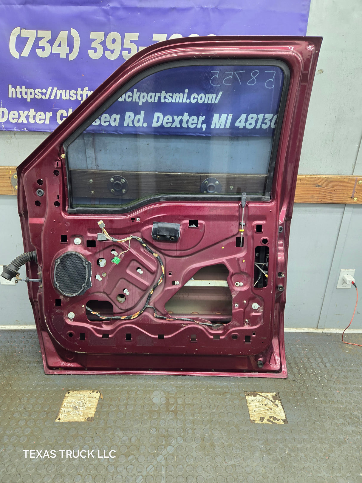 1999-2011 Ford Super Duty / Excursion Front Passenger RH Door F250 F350 F450 F550