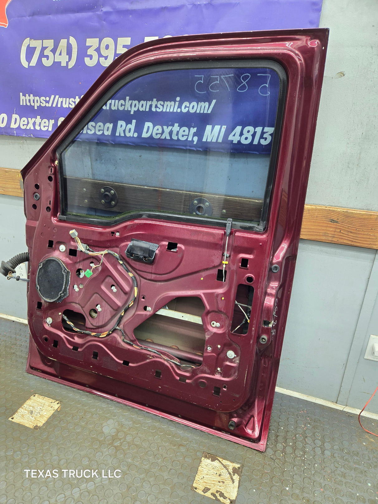 1999-2011 Ford Super Duty / Excursion Front Passenger RH Door F250 F350 F450 F550