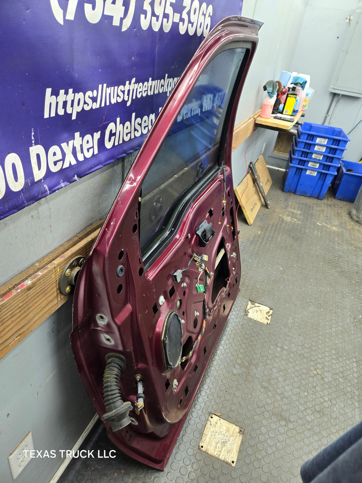 1999-2011 Ford Super Duty / Excursion Front Passenger RH Door F250 F350 F450 F550