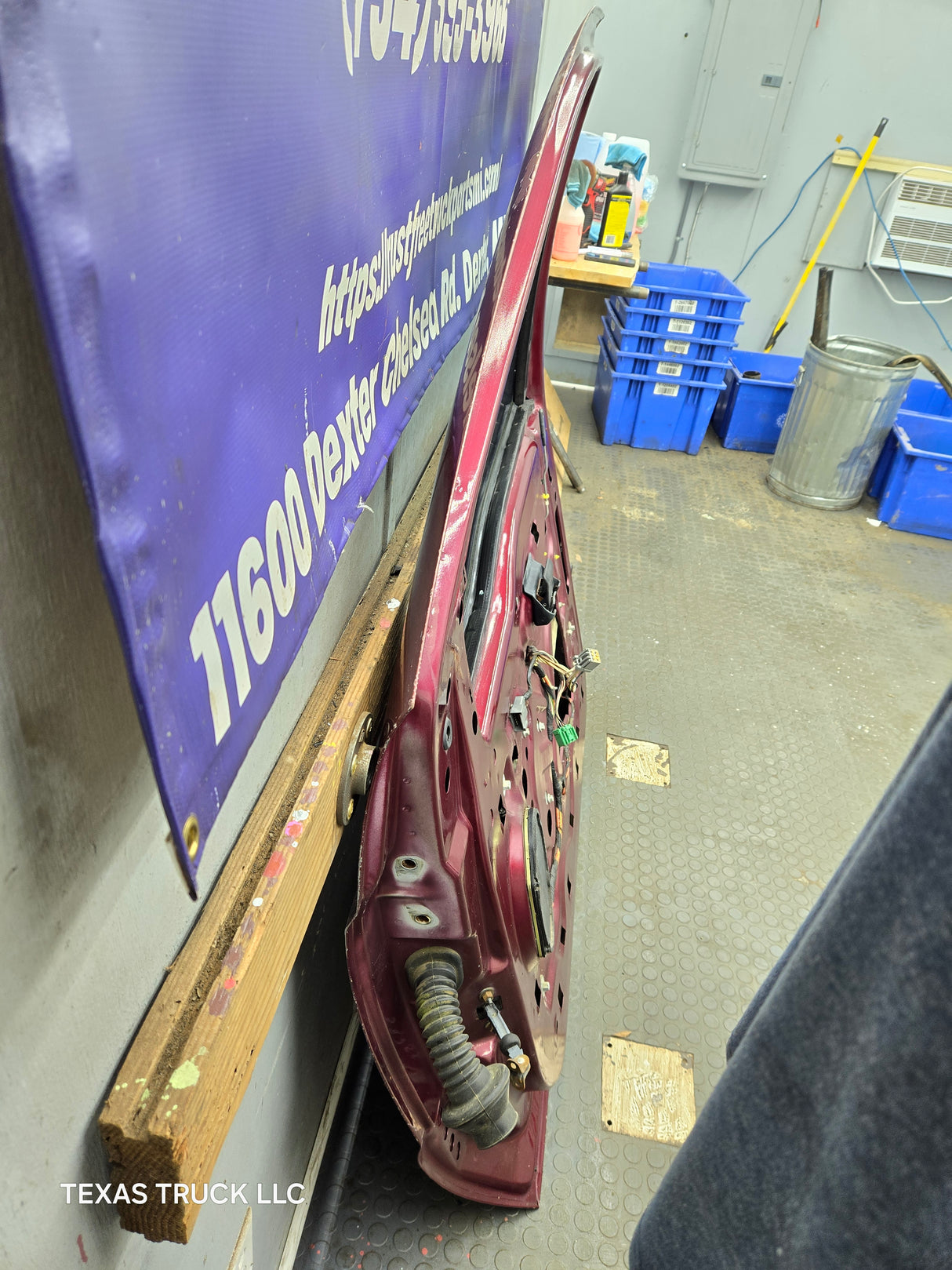 1999-2011 Ford Super Duty / Excursion Front Passenger RH Door F250 F350 F450 F550