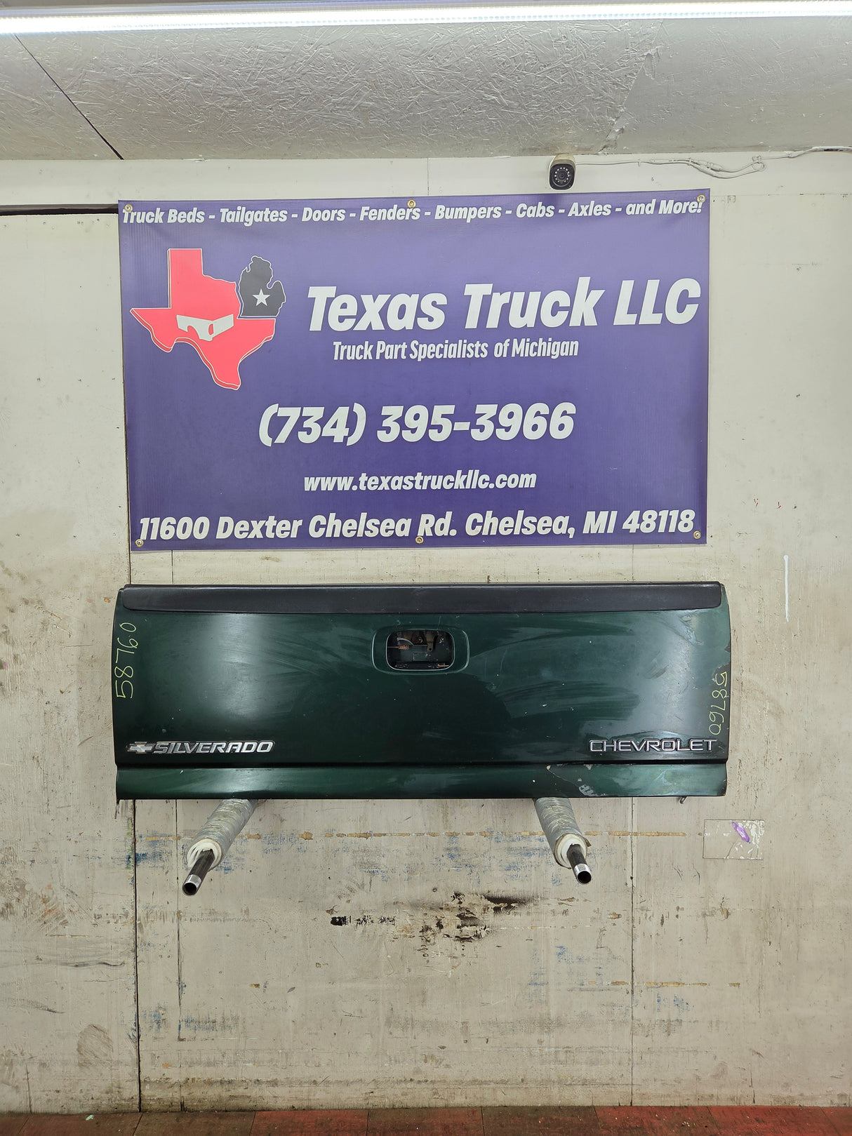 1999-2007 Chevrolet Silverado / GMC Sierra 1500 2500 3500 Tailgate
